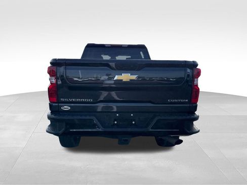 Used 2024 Chevrolet Silverado 2500 Custom w/ Custom Value Package AWD/4WD image 4
