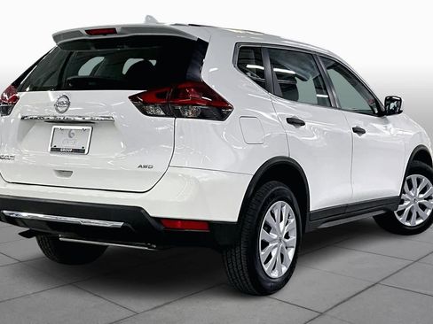 Used 2019 Nissan Rogue S image 37