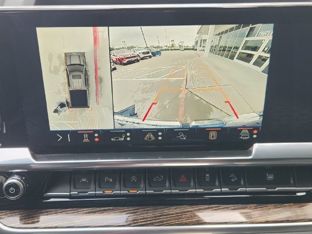 Used 2025 GMC Sierra 1500 Elevation w/ Elevation Premium Package AWD/4WD image 16