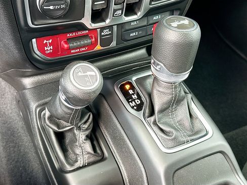 New 2026 Jeep Wrangler Unlimited Sport image 18