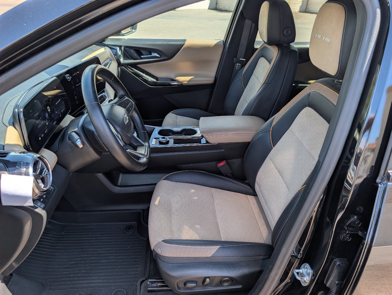 Used 2026 Chevrolet Equinox ACTIV w/ Safety and Technology Package AWD/4WD image 2
