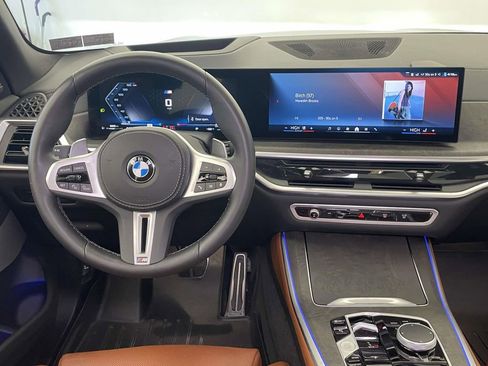Used 2025 BMW X5 M60i w/ Climate Comfort Package AWD/4WD image 21