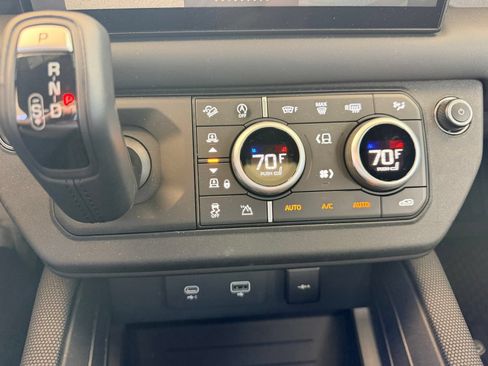 Used 2023 Land Rover Defender 110 Carpathian Edition AWD/4WD image 9