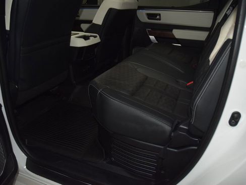 Used 2022 Toyota Tundra Capstone AWD/4WD image 41