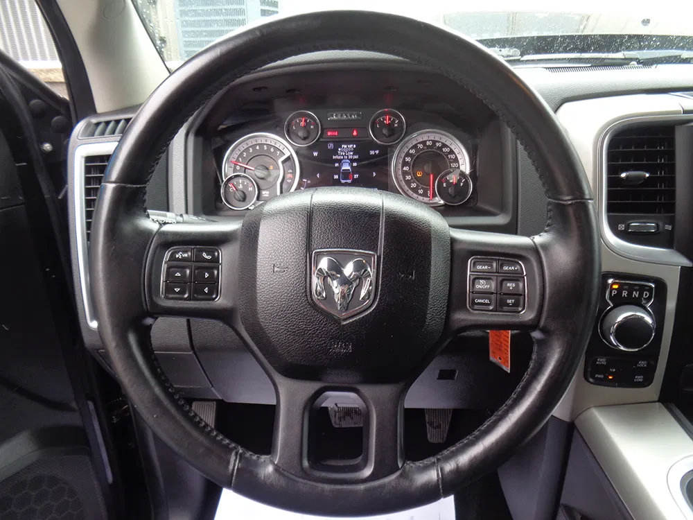 Used 2016 RAM 1500 SLT AWD/4WD image 22