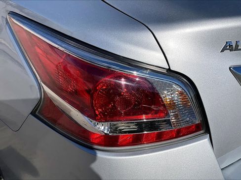 Used 2015 Nissan Altima 2.5 S w/ Power Driver Seat Package image 28