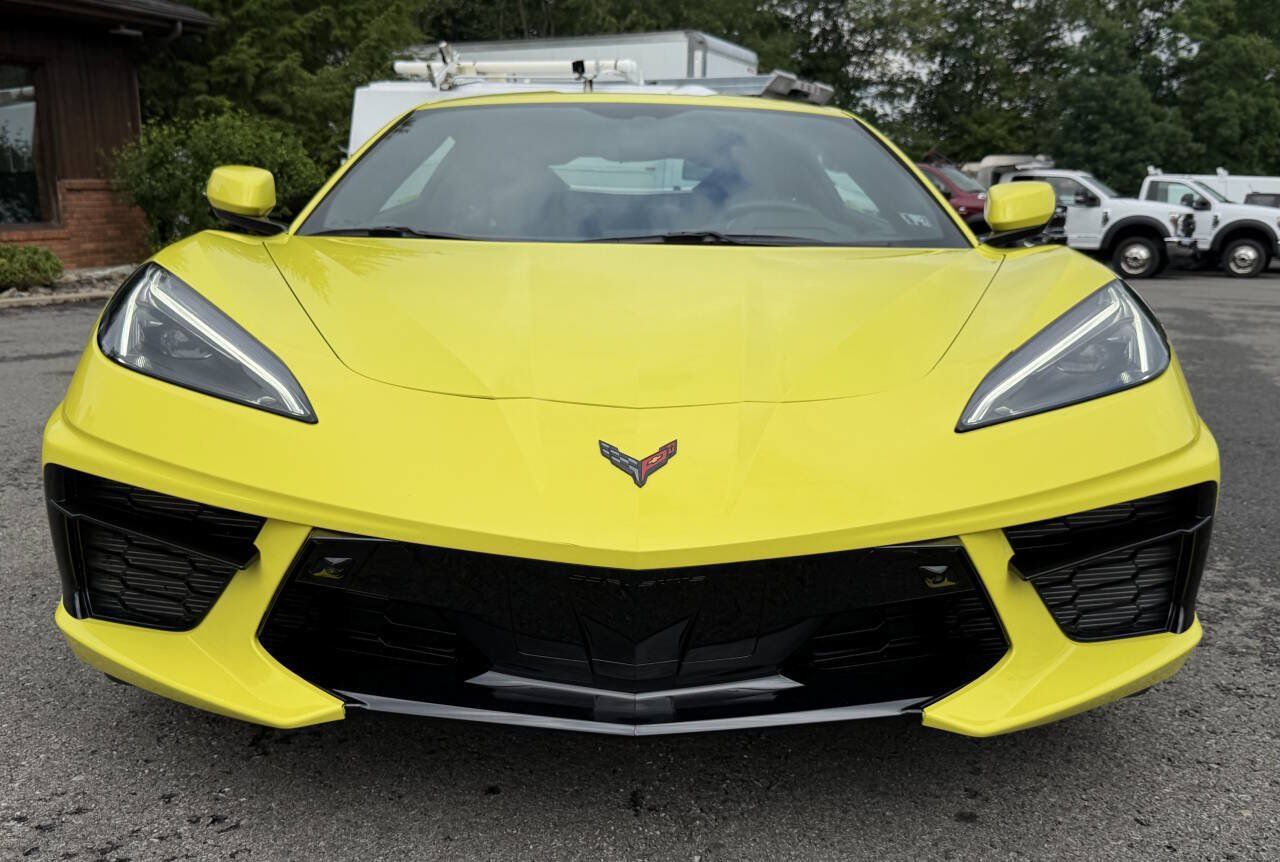 Used 2023 Chevrolet Corvette Stingray Premium Cpe w/ 3LT RWD image 4