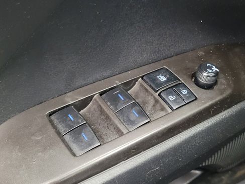 Used 2022 Toyota Camry SE image 27