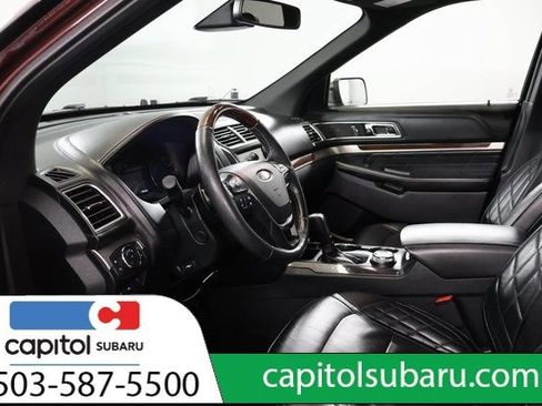 Used 2019 Ford Explorer Platinum AWD/4WD image 13