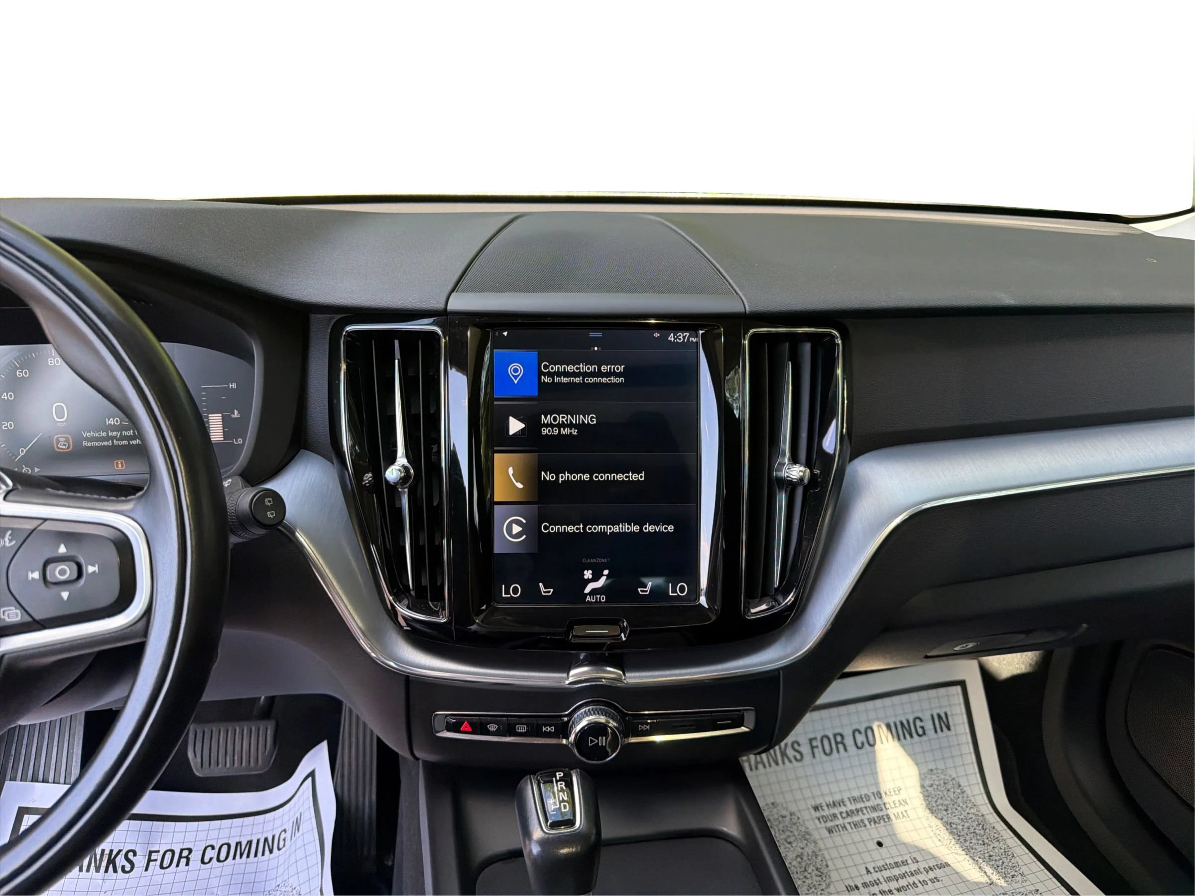 Used 2019 Volvo XC60 T6 Momentum w/ Premium Package AWD/4WD image 17