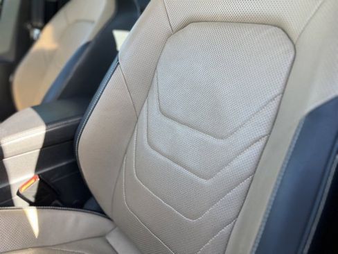 Used 2019 Volkswagen Jetta SEL Premium image 20