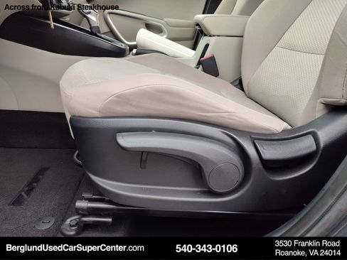 Used 2022 Kia Soul LX image 34