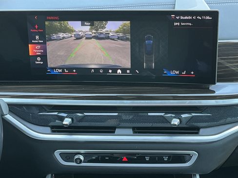 Used 2024 BMW X5 xDrive40i w/ M Sport Package image 3