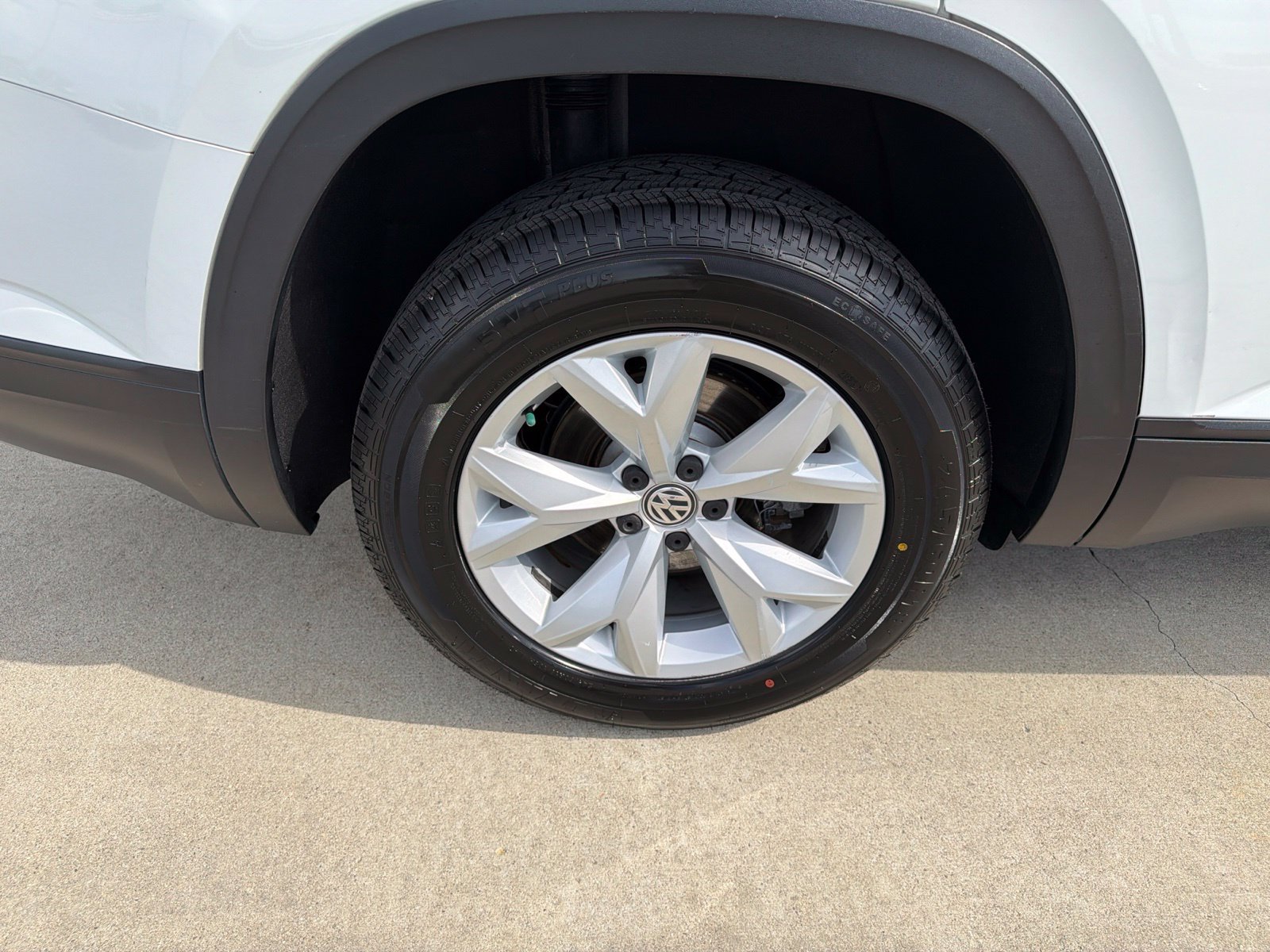 Used 2018 Volkswagen Atlas SE FWD image 15