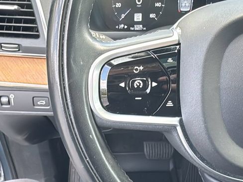 Used 2021 Volvo XC90 T6 Momentum w/ Climate Package AWD/4WD image 18