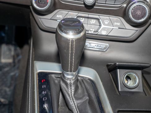 Used 2019 Chevrolet Corvette Stingray Coupe w/ 1LT image 17