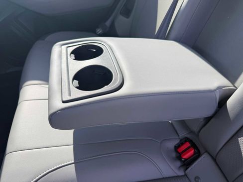 Used 2025 Subaru Outback Limited XT image 24