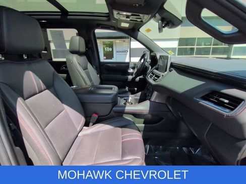 Used 2024 Chevrolet Suburban RST w/ Luxury Package AWD/4WD image 29