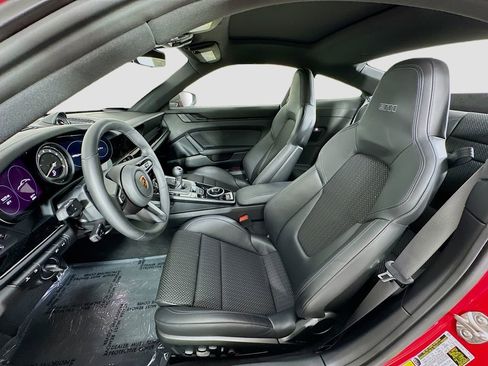 Certified 2024 Porsche 911 Carrera T RWD image 5