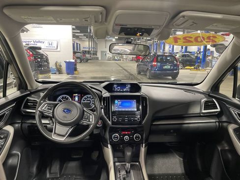 Used 2021 Subaru Forester Premium AWD/4WD image 45