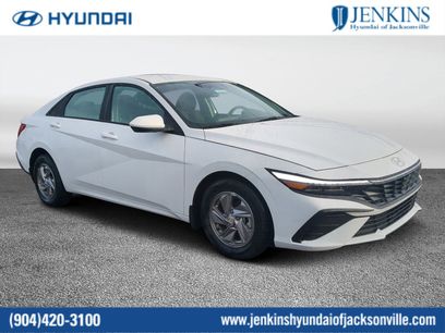 New 2025 Hyundai Elantra SE w/ Cargo Package
