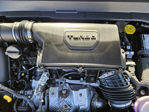 New 2026 Jeep Compass Latitude image 28