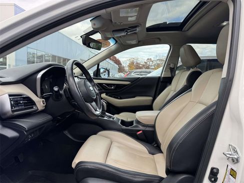 Used 2022 Subaru Outback Limited image 16