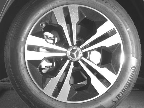 Used 2024 Mercedes-Benz GLB 250 GLB 250 image 12