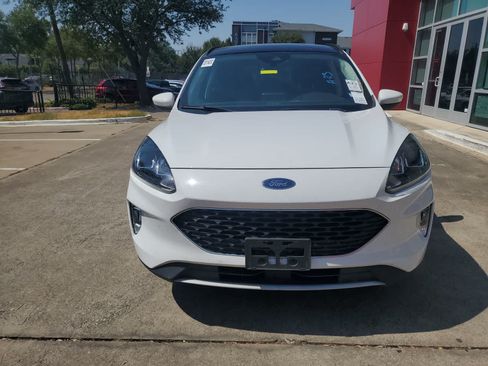 Used 2021 Ford Escape SEL w/ Technology Package FWD image 8