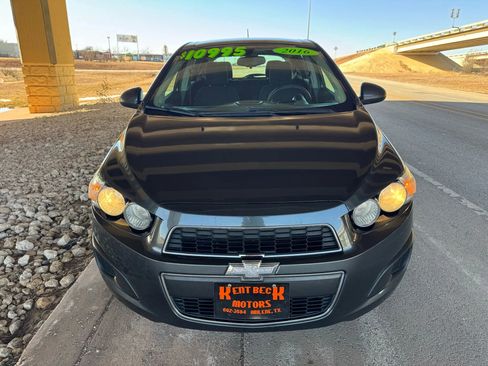 Used 2016 Chevrolet Sonic LT image 8