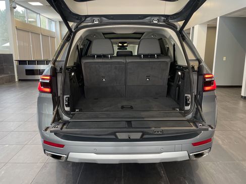 Used 2023 BMW X7 xDrive40i image 39