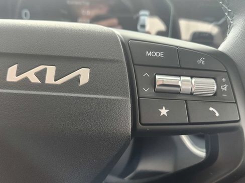 Used 2025 Kia K4 EX FWD image 21