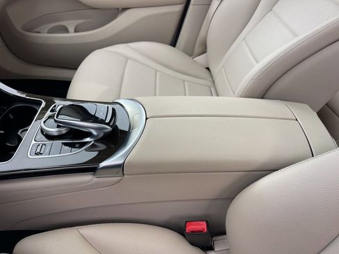 Used 2017 Mercedes-Benz GLC 300 4MATIC image 14