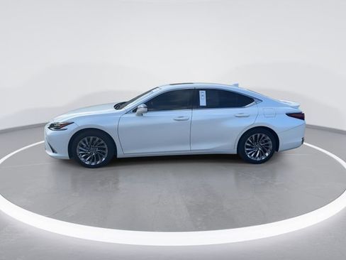 Used 2024 Lexus ES 300h Ultra Luxury w/ Accessory Package (Z2) FWD image 4