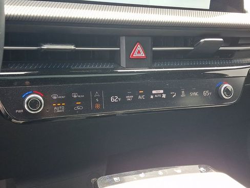Certified 2024 Kia EV6 GT-Line AWD/4WD image 17