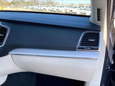 Used 2024 Volvo XC90 B5 Core image 18