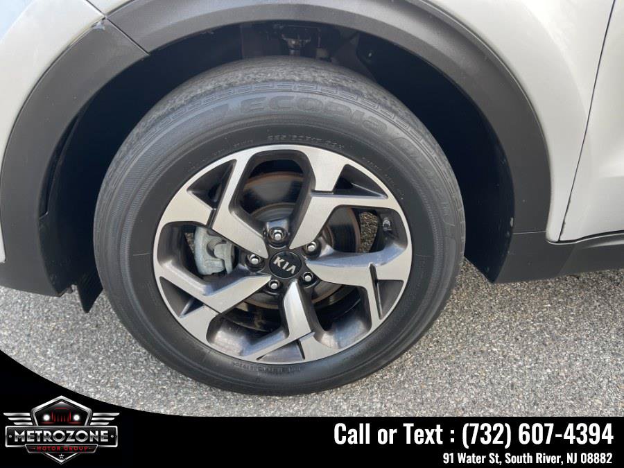 Used 2020 Kia Sportage LX FWD image 24