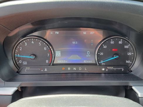 Used 2023 Ford Explorer XLT w/ Equipment Group 202A RWD image 9