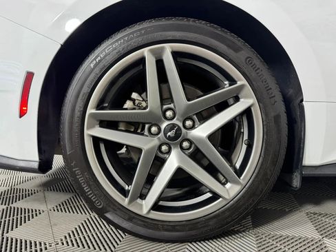 Used 2024 Ford Mustang Coupe RWD image 40