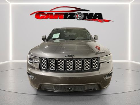 Used 2020 Jeep Grand Cherokee Altitude image 2
