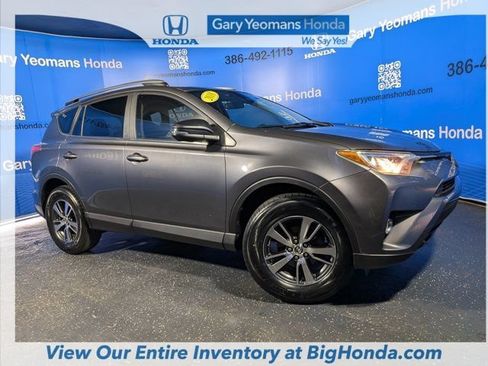 Used 2018 Toyota RAV4 XLE FWD image 4