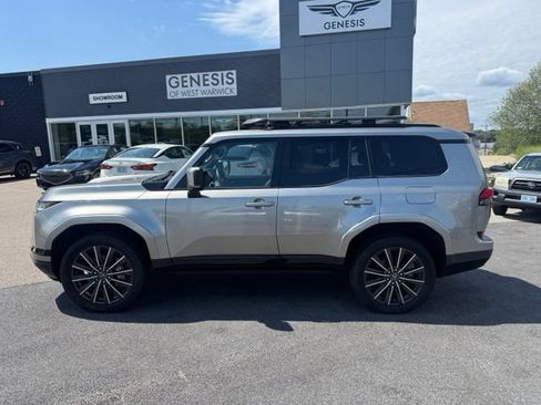 Used 2024 Lexus GX 550 AWD/4WD image 4