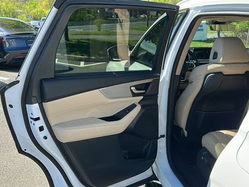 Certified 2023 Acura MDX SH-AWD w/ Technology Package image 25