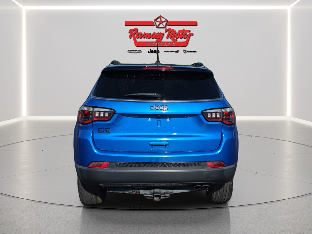 Used 2018 Jeep Compass Limited AWD/4WD image 4
