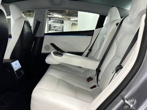 Used 2025 Tesla Model 3 Long Range image 22