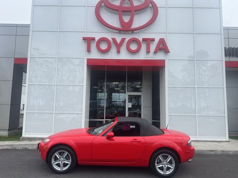 Used 2006 MAZDA MX-5 Miata Touring RWD image 34