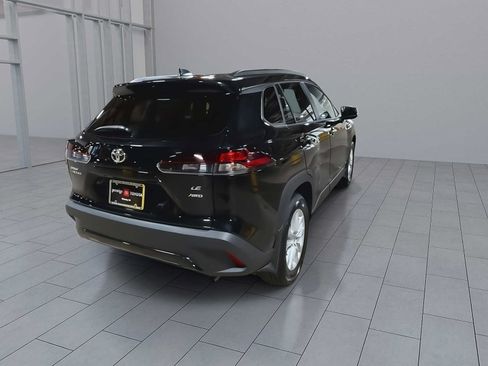 Used 2026 Toyota Corolla Cross LE AWD/4WD image 8