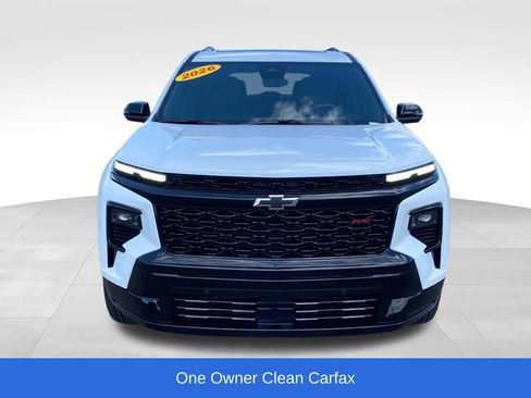 Used 2026 Chevrolet Traverse RS w/ LPO, Floor Liner Package AWD/4WD image 2