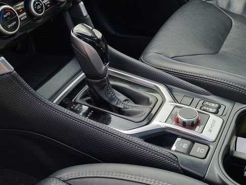 Used 2022 Subaru Forester Limited image 9