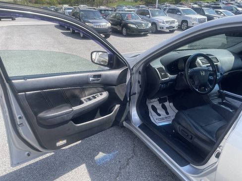 Used 2007 Honda Accord EX image 10
